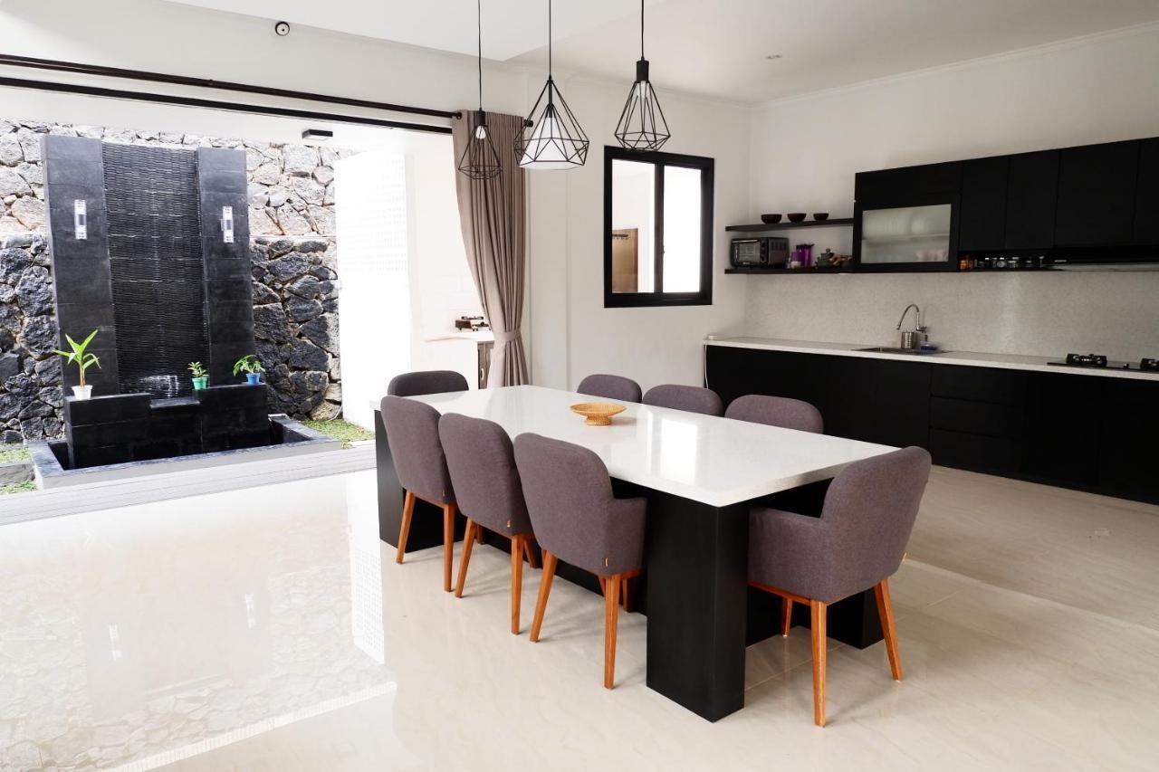 Moment Villa Lembang Exterior photo